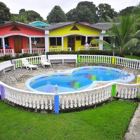 Rainbow Village 라 세이바 외부 사진